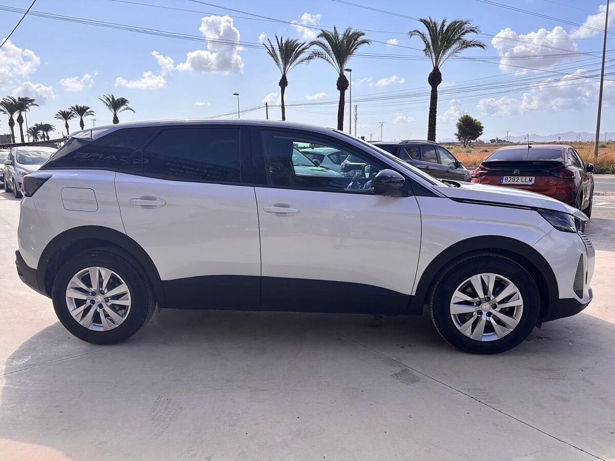 PEUGEOT 3008 ACTIVE 1.5 BLUE HDI AUTO SPANISH LHD IN SPAIN 81000 MILES 2022